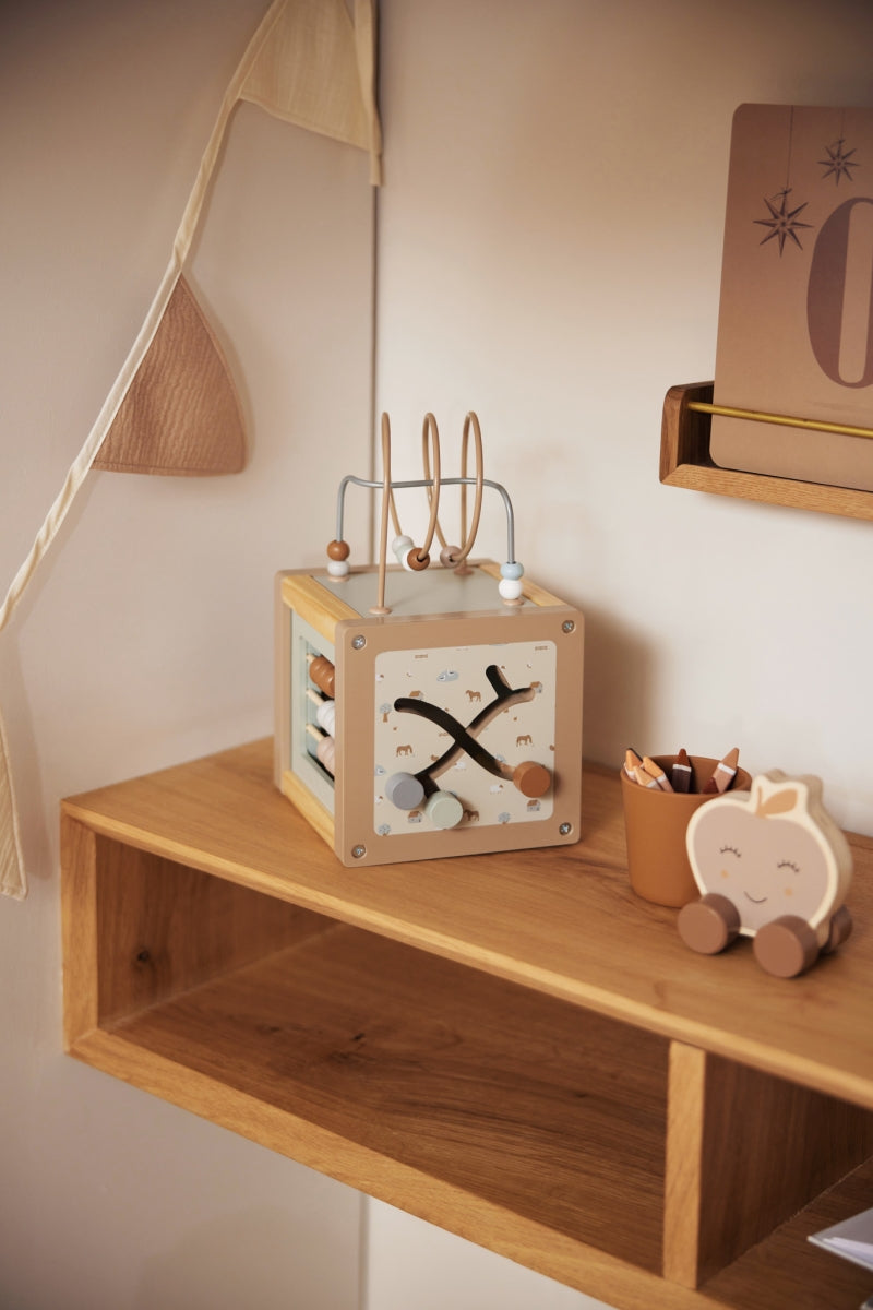 Houten Acitiviteitenkubus Farm