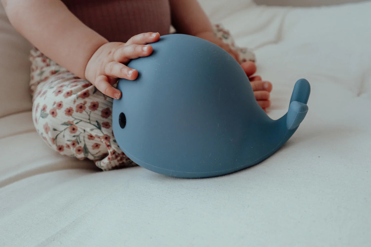 Moby Night Light Blue