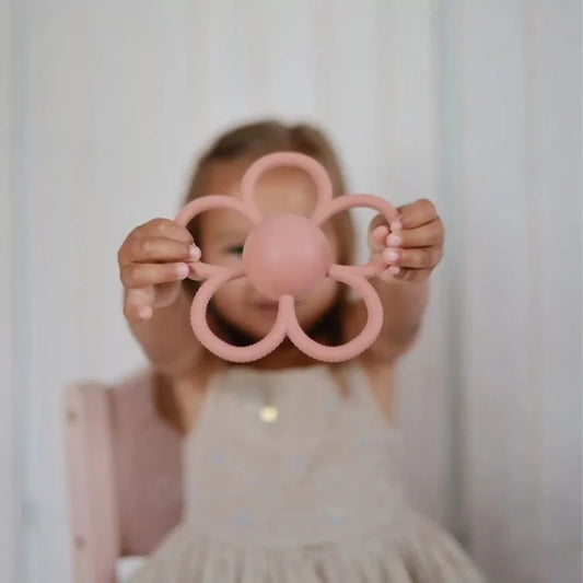 Rattle Daisy Teether - Dusty Rose