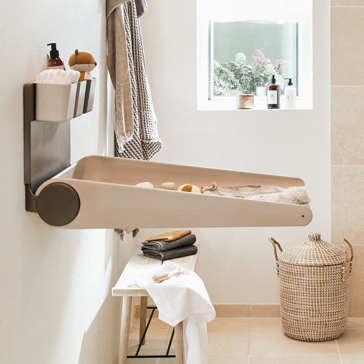 Wally Wall mount changing table - Cappuccino