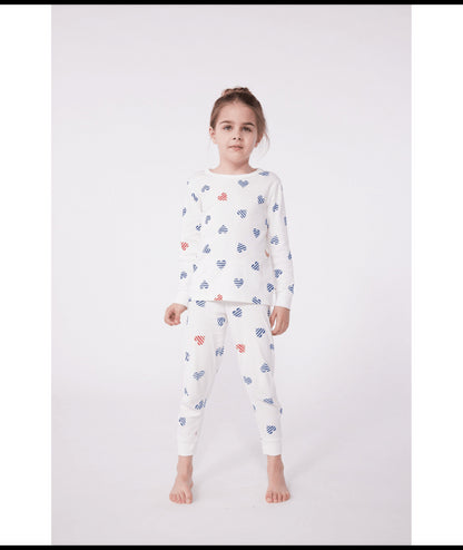 Katoenen pyjama met lange mouw en hartjesprint