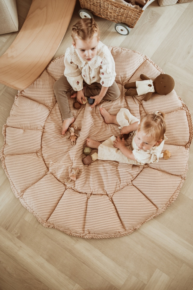 Organic babyspeelkleed & cocon - stripes brown
